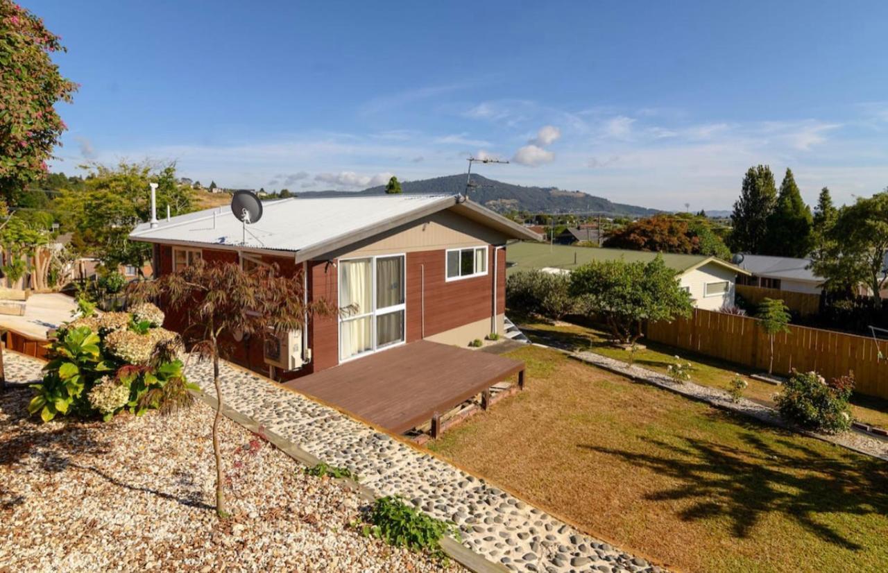 Spacious Utuhina Holiday House โรโตรัว ภายนอก รูปภาพ