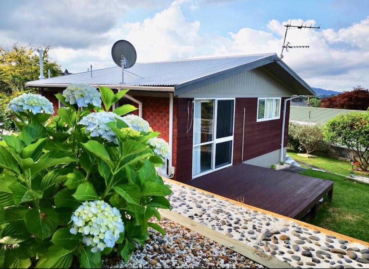Spacious Utuhina Holiday House โรโตรัว ภายนอก รูปภาพ